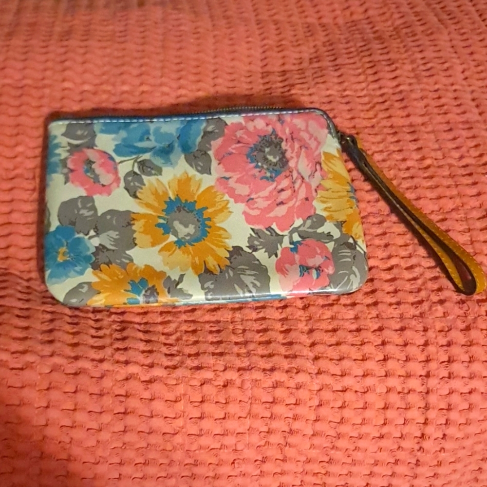 Patricia Nash Floral Wristlet NWOT